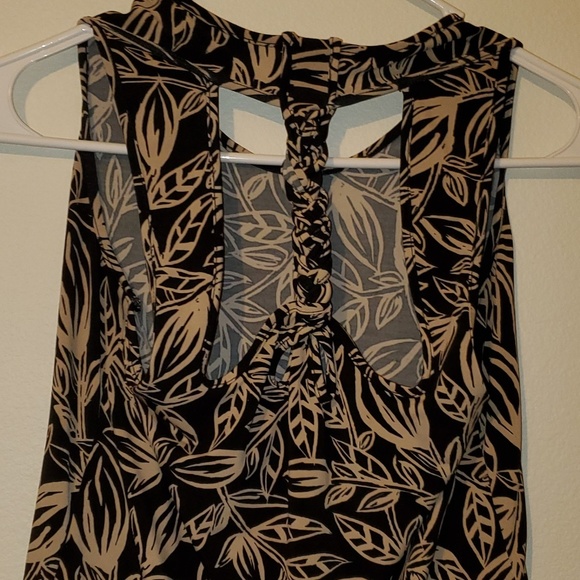 Very Pretty Tan & Black Tank, Dress up or w/ Jeans - Picture 4 of 5